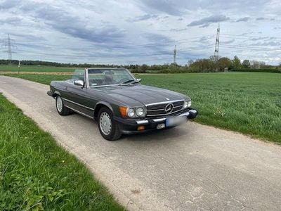 Used Mercedes 560 314 HP (230 kW) 1986 Silver Cabriolet