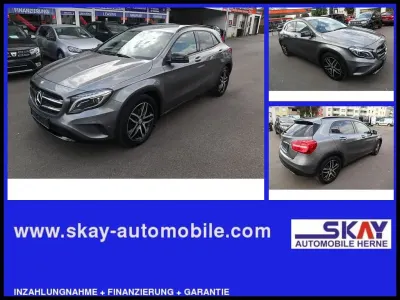 Gebraucht Mercedes GLA200 156 PS (114 kW) 2015 Grau SUV