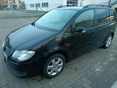 Gebraucht VW Touran 140 PS (102 kW) 2009 Schwarz Van / Kleinbus