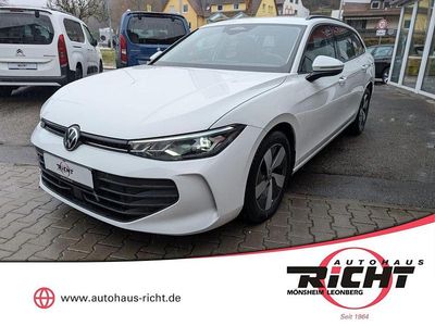 Gebraucht VW Passat 150 PS (110 kW) 2024 Pure white Kombi