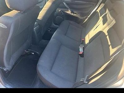 Silber Gebraucht 2001 VW Passat Limousine | 1.800 € (Fairer Preis)