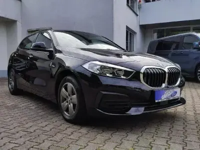 Gebraucht BMW 118 Advantage 140 PS (102 kW) 2020 Schwarz Limousine