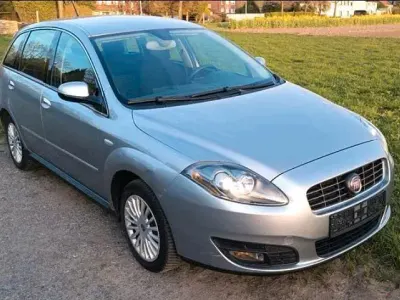 Gebraucht Fiat Croma 140 PS (102 kW) 2008 Silber Kombi