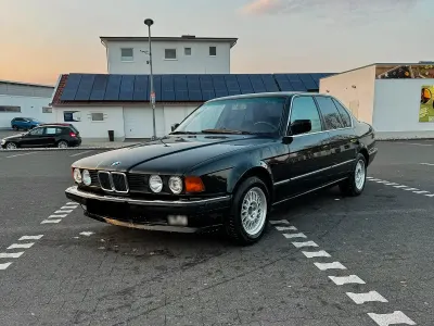 Gebraucht BMW 730 188 PS (138 kW) 1993 Schwarz Limousine