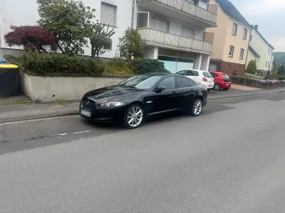 Gebraucht Jaguar XF 241 PS (177 kW) 2013 Schwarz Limousine