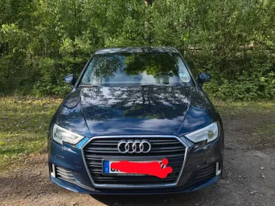 Gebraucht Audi A3 Design 116 PS (85 kW) 2018 Blau Limousine
