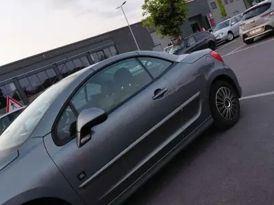 Gebraucht Peugeot 207 CC 120 PS (88 kW) 2010 Cabrio