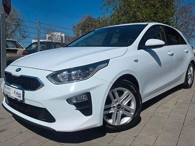 Usado Kia Ceed 120 HP (88 kW) 2020 Branco Citadino