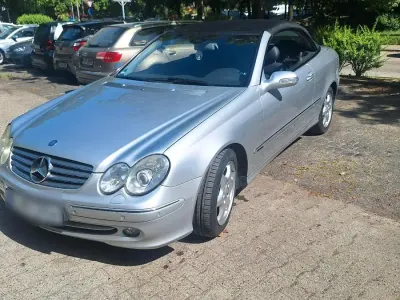 Gebraucht Mercedes CLK200 185 PS (136 kW) 2004 Silber Cabrio