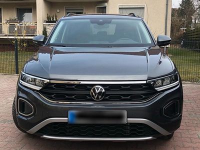 Begagnad VW T-Roc Move 150 HK (110 kW) 2023 Grå SUV