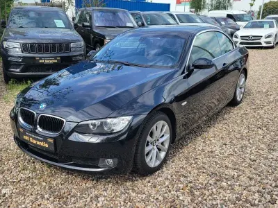 Gebraucht BMW 320 Cabriolet 170 PS (125 kW) 2009 Schwarz Cabrio