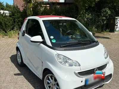 Gebraucht Smart ForTwo Cabrio Passion 71 PS (52 kW) 2014 Weiß Cabrio