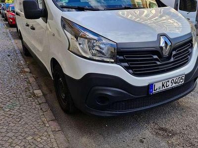 Gebraucht Renault Trafic Komfort 116 PS (85 kW) 2015 Weiß Van / Kleinbus