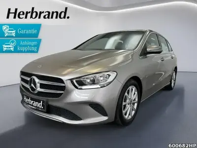 Gebraucht Mercedes B180 Progressive 136 PS (100 kW) 2020 Mojavesilber metalliclack Van / Kleinbus