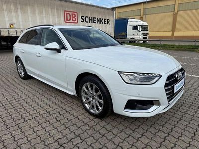 Weiß Gebraucht 2022 Audi A4 Advanced Kombi | 21.990 € (Etwas zu teuer)