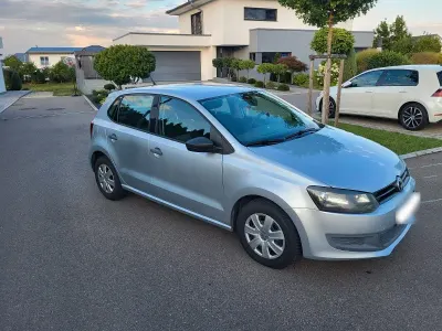 Gebraucht VW Polo 75 PS (55 kW) 2009 Silber Kleinwagen