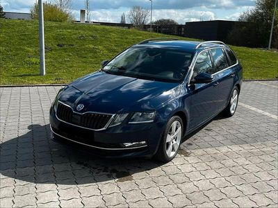 Gebraucht Skoda Octavia Style 116 PS (85 kW) 2017 Blau Kombi