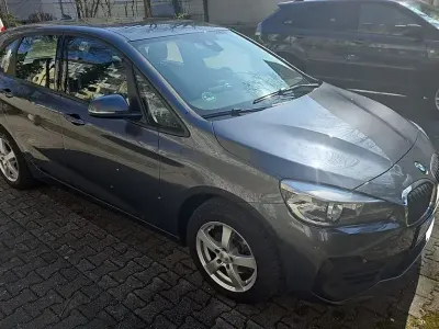 Gebraucht BMW 218 Active Tourer 140 PS (102 kW) 2019 Grau Van / Kleinbus