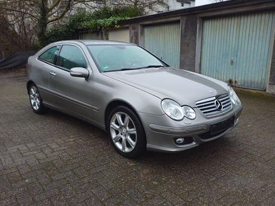 Gebraucht Mercedes CL200 163 PS (119 kW) 2006 Silber Coupé