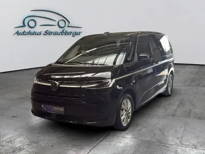 Gebraucht VW Multivan Style 150 PS (110 kW) 2025 Schwarzkeine angabe Van / Kleinbus