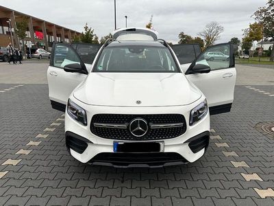 Mercedes GLB250