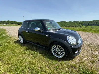 Gebraucht Mini ONE 98 PS (72 kW) 2012 Schwarz Kleinwagen