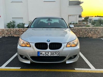 BMW 523