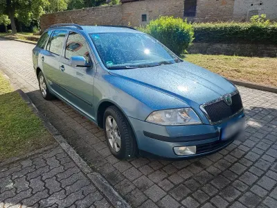 Gebraucht Skoda Octavia Ambiente 102 PS (75 kW) 2008 Grau Kombi