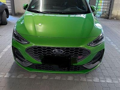 Usata Ford Focus ST 280 CV (205 kW) 2024 Verde Berlina