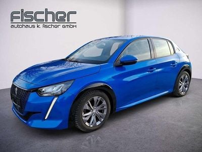 Gebraucht Peugeot e-208 Allure 100 kW (136 PS) 2021 Blau metallic perlmutt (metallic) Kleinwagen