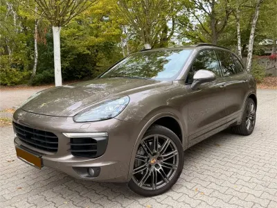 Occasion Porsche Cayenne S Chrono 385 PK (283 kW) 2015 Bruin SUV