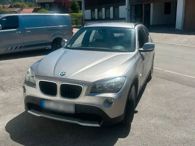 Gebraucht BMW X1 143 PS (105 kW) 2011 Grau SUV