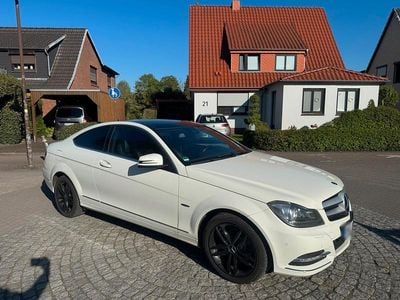 Brugt Mercedes 180 156 HK (114 kW) 2011 Hvid Sedan