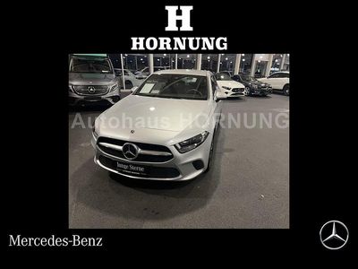 Iridiumsilber metallic Gebraucht 2022 Mercedes A180 Progressive Limousine | 21.400 € (Guter Preis)