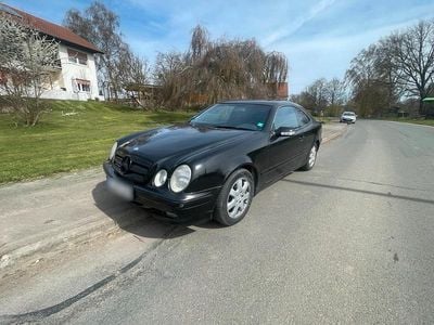 Begagnad Mercedes CLK230 199 HK (146 kW) 2000 Svart Sportkupé