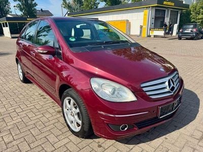 Mercedes B200