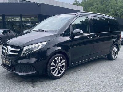 Mercedes V220