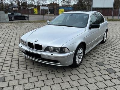 Gebraucht BMW 525 Exclusive 192 PS (141 kW) 2023 Silber Limousine