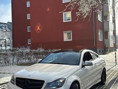 Weiß Gebraucht 2013 Mercedes C180 AMG Coupé | 12.000 € (Fairer Preis)