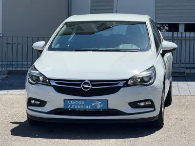 Gebraucht Opel Astra 110 PS (80 kW) 2019 Weiß Limousine