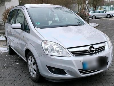 Usata Opel Zafira 140 CV (102 kW) 2009 Argento Monovolume