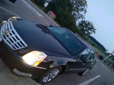 Gebraucht Cadillac Deville 300 PS (220 kW) 2026 Schwarz Limousine