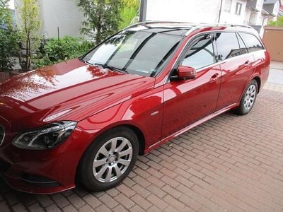 Gebraucht Mercedes 200 Edition 136 PS (100 kW) 2016 Rot Kombi