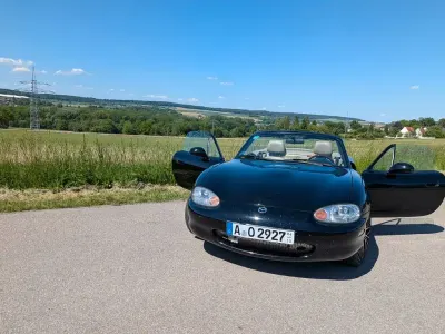 Gebraucht Mazda MX5 140 PS (102 kW) 2000 Schwarz Cabrio