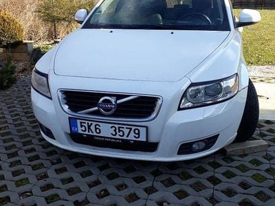 Gebraucht Volvo V50 Business Edition 150 PS (110 kW) 2011 Weiß Kombi