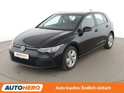 Gebraucht VW Golf VIII Life 131 PS (96 kW) 2021 Schwarz Limousine