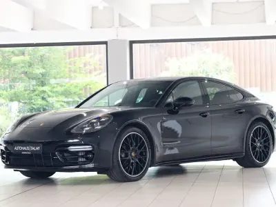 Gebraucht Porsche Panamera Turbo S 630 PS (463 kW) 2022 Schwarz(metallic) Kleinwagen