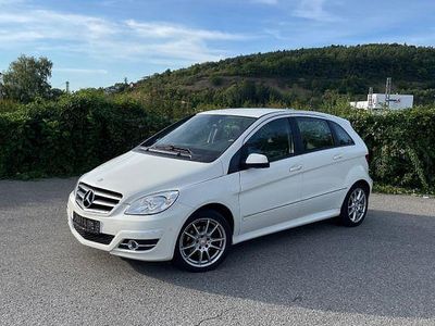 Mercedes B180