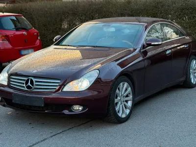 Gebraucht Mercedes CLS320 224 PS (164 kW) 2007 Rot Coupé