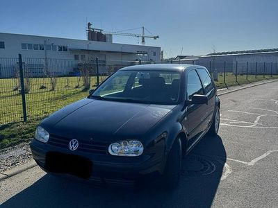 Gebraucht VW Golf IV 75 PS (55 kW) 2001 Schwarz Limousine